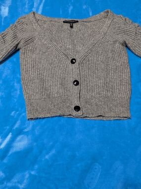 🤍 Gray Ribbed V-Neck Cropped Cardigan 🤍